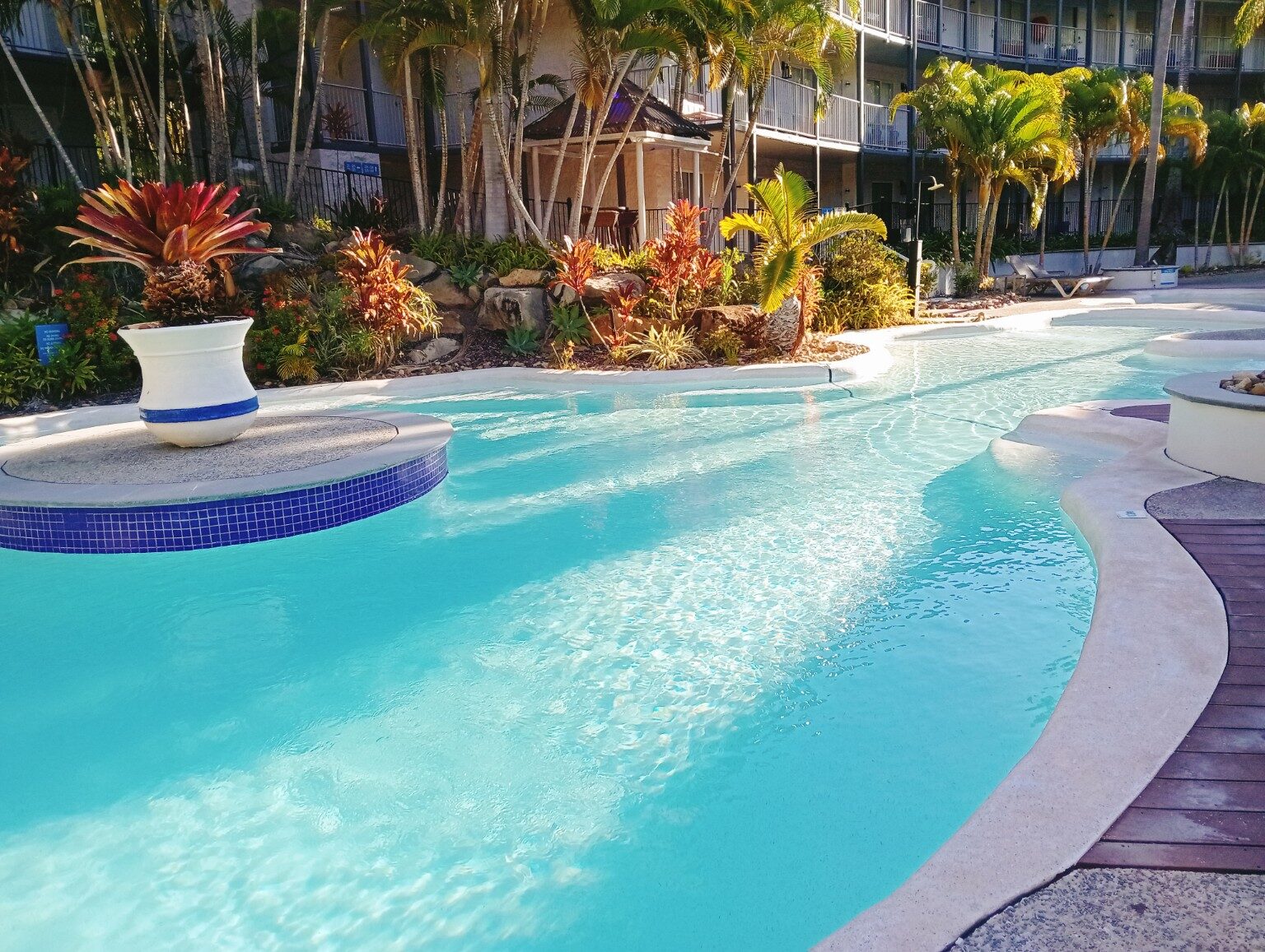 Resorts & Commercial by Airlie Beach Pool Service